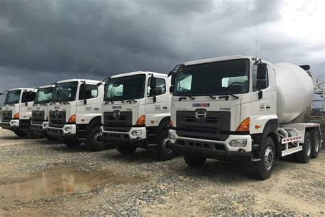 Hino trucks in india are mainly targeted towards fleet owners, construction and mining, supermarket logistics and other applications. Hino Turns Over Five Mixer Trucks to Cebu Link Joint Venture | CarGuide.PH | Philippine Car News ...