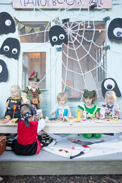 Cute And Easy Halloween Party Ideas For Kids Lay Baby Lay