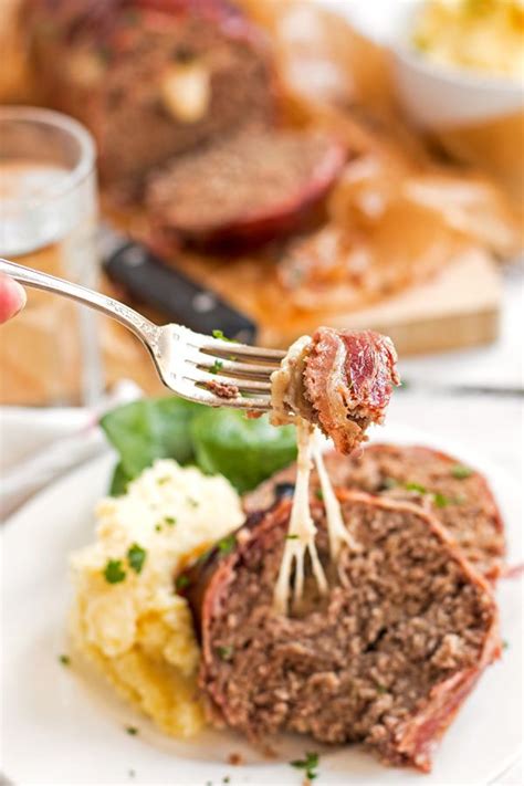 The best way to know when a. The BEST homemade meatloaf recipe! Stuffed with cheese and ...