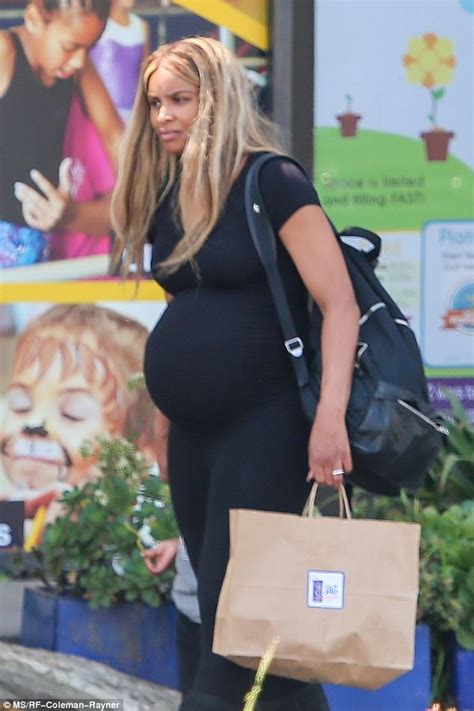 Heavily Pregnant Ciara Shows Off Big Baby Bump