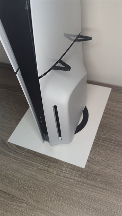 I 3d Printed Vertical And Horizontal Stands For The New Slim Ps5 Let