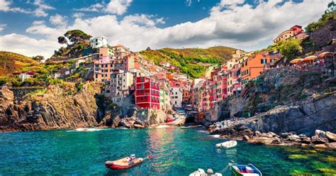 Latest italie la spezia camping link added. Cinque Terre: tour guidato dei profumi marini da Firenze ...