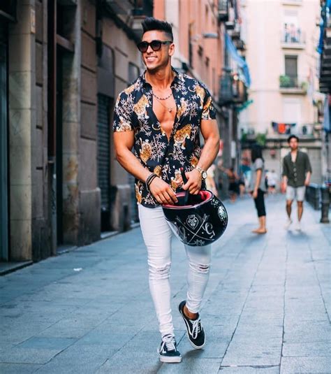 Chaque homme a son style vestimentaire. Épinglé par Chimene sur Styles de mode pour hommes ...