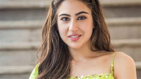 These Gestures Prove Sara Ali Khan Is The Most Humble Star In