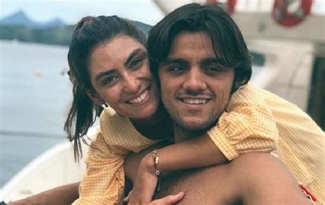 Never said it was fair, but still i never knew fear. Felipe Simas faz aniversário e ganha declaração da esposa ...