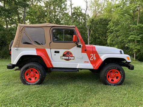 Jeep Wrangler Jurassic Park Tribute Is Here To Take You To Isla Nublar