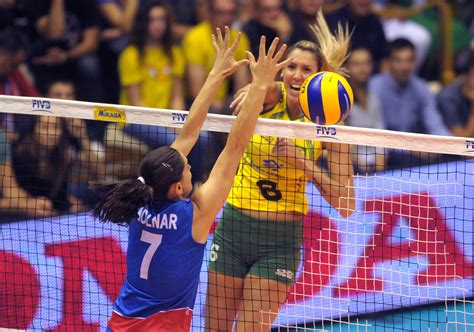 Seleção brasileira de voleibol feminino é a seleção nacional feminina de voleibol do brasil. Fotos: Brasil enfrenta Sérvia pelo Mundial feminino de ...