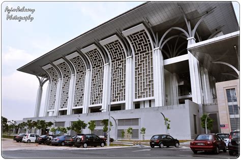 Located at presint 3, putrajaya it is one of the latest mosque to be build. A.X.I.M.U.D: MASJID TUANKU MIZAN ZAINAL ABIDIN ...