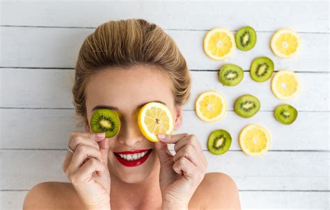 Wallpaper Girl Face Smile Background Lemon Hands Makeup Kiwi