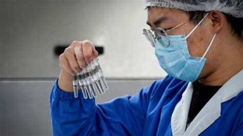 สำหรับผู้ที่ลงทะเบียนวัคซีนซิโนฟาร์ม 4.8 หมื่นคน รอบแรก แต่จองไม่สำเร็จ เตรียมจองผ่าน 2 ช่องทาง วันอังคารที่ 27 กรกฎาคมนี้ เมื่อวันที่ 25 กรกฎาคม. วัคซีนร่วมพัฒนา 'ซิโนฟาร์ม' เผย ประสิทธิภาพป้องกันโควิด ...