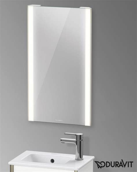 Wenn sie einen spiegel mit leuchten für bad oder schlafzimmer günstig online kaufen wollen, dann sind sie bei uns genau richtig. Seitliche Leuchten Spiegel : Badezimmerspiegel Badspiegel ...