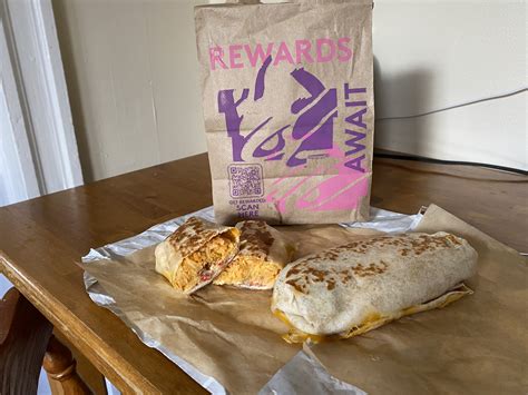 I tried Taco Bell's limited-time Grilled Cheese Burrito - it's