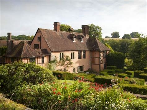 Check spelling or type a new query. Chase House | Chase House in Shaftesbury (5.5mls SE)