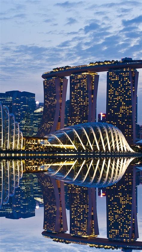 Singaporereflectionskyarchitecture69287640x1136 Cool Places To