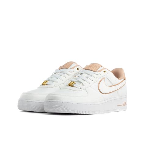 Browse our air force 1 beige collection for the very best in custom shoes, sneakers, apparel, and accessories by independent artists. Nike WMNS AIR FORCE 1 '07 LX - SNEEKERSS