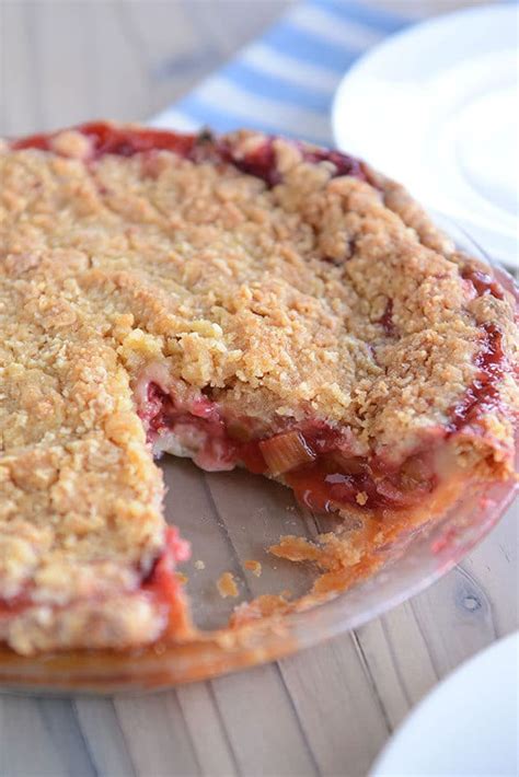 The Best Strawberry Rhubarb Pie Mels Kitchen Cafe