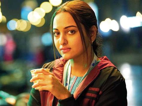 ‘khandaani Shafakhana Film Review Sonakshi Sinhas Efforts Dont Pay