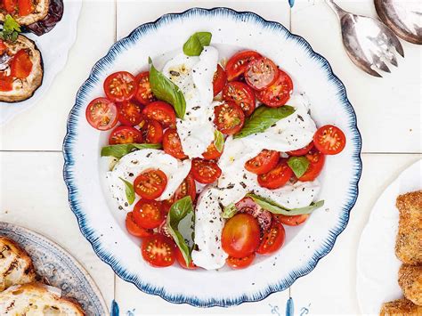 Insalata Caprese Zo Maak Je Deze Beroemde Salade Uit Capri