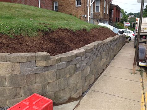 The Benefits Of Installing A Keystone Retaining Wall Home Wall Ideas