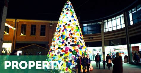 Uniknya, pohon natal ini dibuat dengan menggunakan limbah plastik botol yang terbuang. Pohon Natal Dari Botol Sprite : 60 Cantik Dari Botol Bekas ...