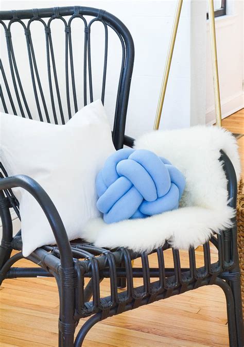 You can customize a simple, plain throw pillow in so many different. How To Make A DIY Knot Pillow Instructions | Sugar & Cloth