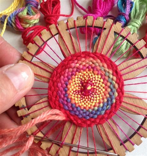 Circle Weaving Loom Kit Nel 2020 Con Immagini Artigianato Con Filo