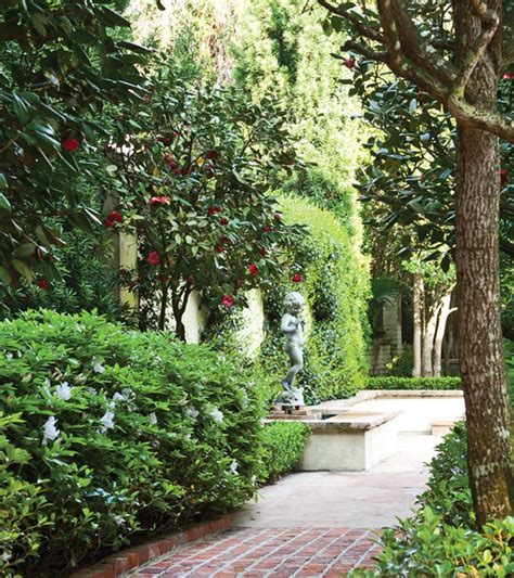 The Secret Gardens Tour Of New Orleans Offers A Peek At Some Of The