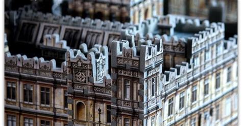 Isn't that an educational channel or something for really boring british people? Villa Emilia: Downton Abbey 3D Puzzle... ja tunnelmallisia ...
