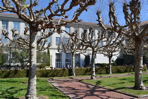 Click on a college name below to get the however, it has a higher acceptance rate than many of the most selective liberal arts colleges in the country. UC Berkeley Admissions: SAT Scores, Acceptance Rate...