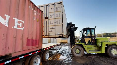 Move Two Containers By Forklift Automatically Unload With Quickloadz