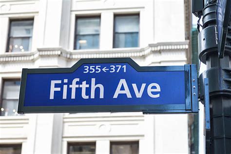 Fifth Avenue Main Street Street Name Sign Sign Stock Photos Pictures