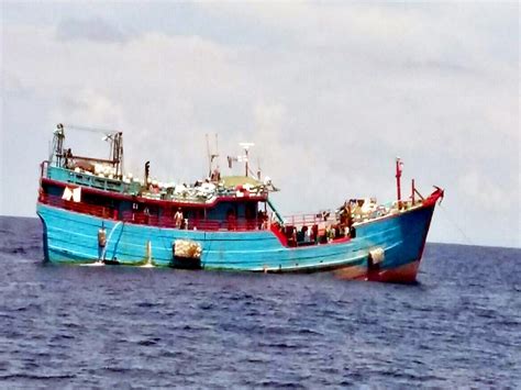 Tangkapan Ikan Nelayan Flores Timur Terus Menurun Apa Penyebabnya