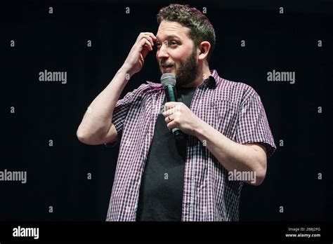 English Stand Up Comedian Hi Res Stock Photography And Images Alamy