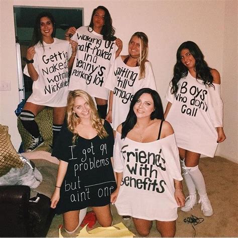 Pin By Morgan Walter On College Halloween Trendy Halloween Costumes Duo Halloween Costumes