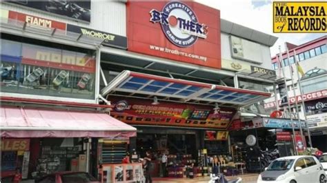 Modifikasi pada kereta ad resort ini boleh dibahagikan kepada 3 bahagian: Kedai Aksesori Kereta Shah Alam Murah