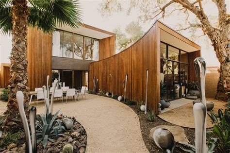 Built in 1981, this soft contemporary likely had a muted neutral palette and an in fact, this home is great for a family with a pup, thanks to the concrete floors on the first level. 1980s Contemporary Home Undergoes Restoration for ...