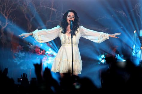Lana Del Rey Seeks Local Acts To Perform With Her On Tour