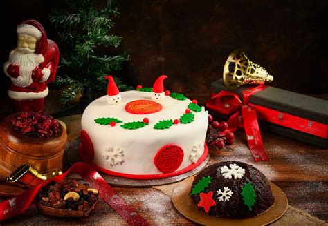Best Christmas Cakes Recipes That You Can Whip Up At Home In A Jiffy