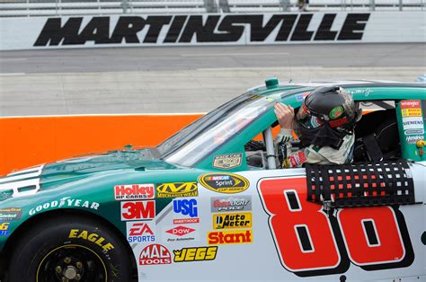 Earnhardt Climbs To 4th In Championship Points At Martinsville