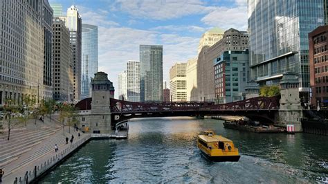 The Chicago River Hd Wallpaper