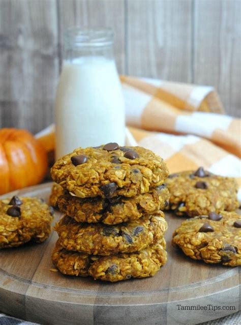 When it comes to these cookies, it's all about which texture you prefer. Pumpkin Oatmeal Cookies Recipe {Video} - Tammilee Tips