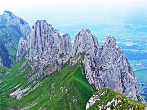 Spiky Peaks Of The Mountain Range Stock Photo Image Of Hiking Mount