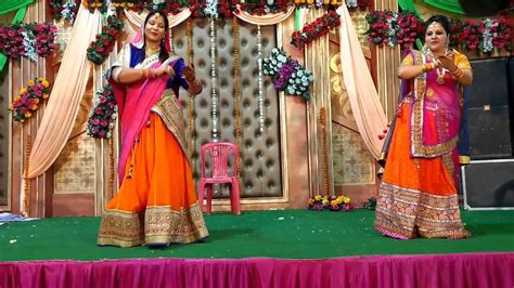 Awesome Mahila Sangeet Performanceon Merger Song By Mrspooja And Poonam Jain Ji Youtube