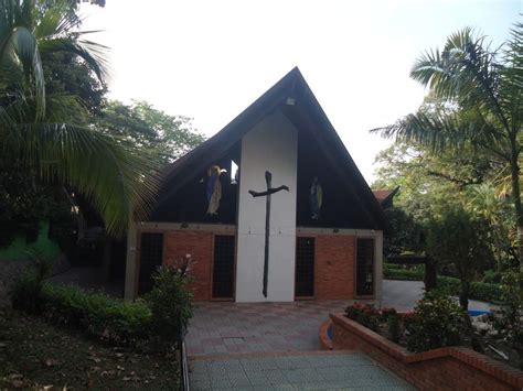 Parroquia Santa María Del Bosque En Floridablanca 1 Opiniones Y 12 Fotos