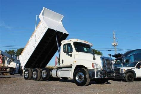 2011 Freightliner Cascadia Tri Axle Heavy Duty Dump Truck Detroit