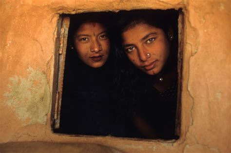 15歳と18歳が体を開くネパール「売春カースト」の10年後は 集中連載「私が訪ねた世界の娼婦」 クーリエ・ジャポン