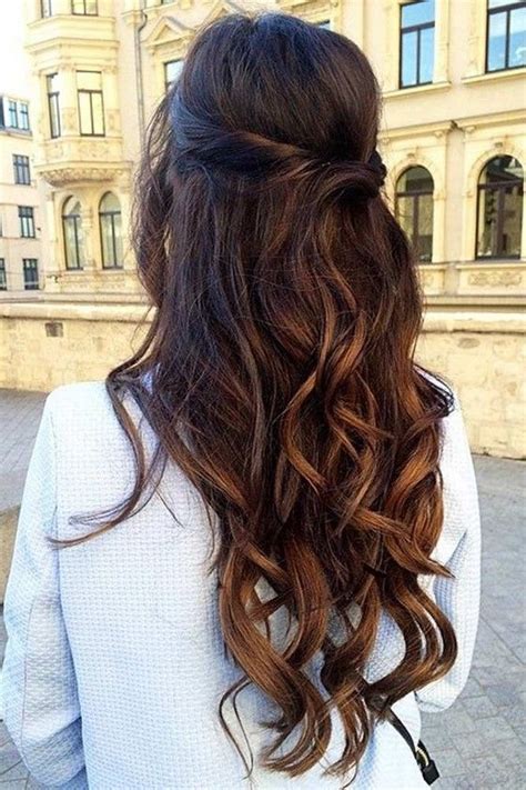 Acconciature Capelli Lunghi Lisci Semi Raccolti | Long ...