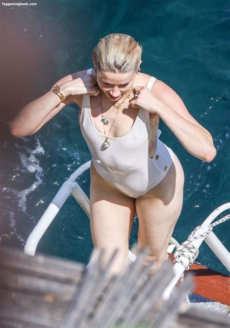 Amber Heard Amberheard Nude Onlyfans Leaks The Fappening Photo