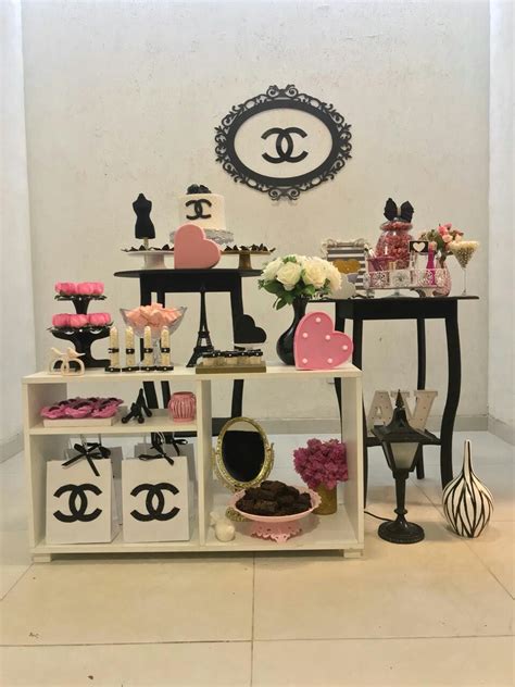 Con la presencia de internet, el acceso a la cultura, la diversidad cultural y el derecho de autor se han visto afectados en el plano internacional privado. Pin de Jenny Medina em Baby shower | Decoração festa ...