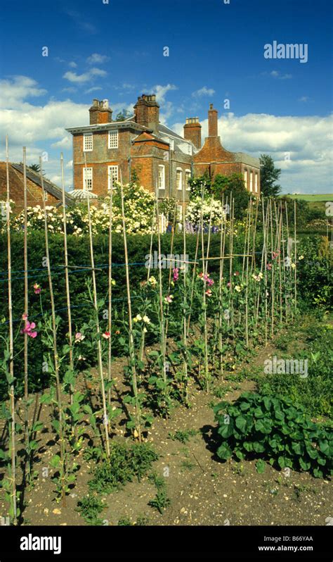 Lockeridge House Early 18th Century And Vegetable Gardens Wiltshire